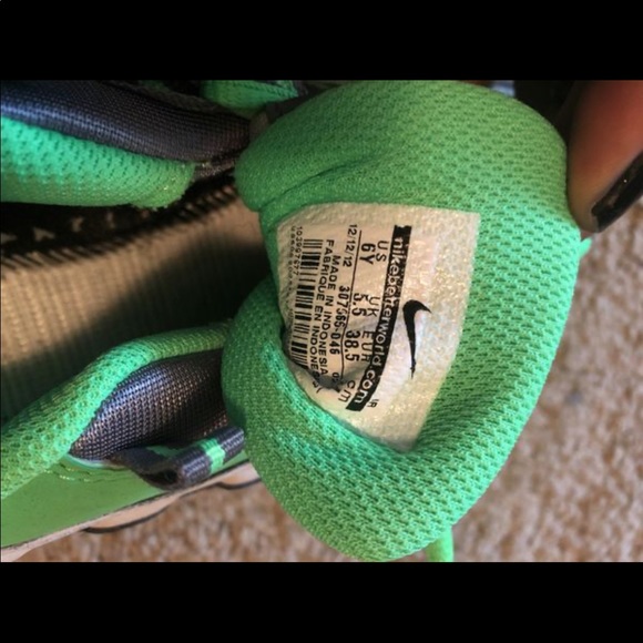 Nike Air Max - Picture 2 of 3